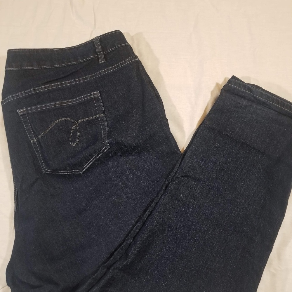 Avenue  Skinny Jeans